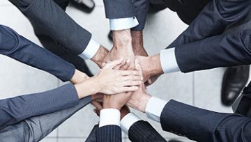 公司从事各类变压器、电源适配器